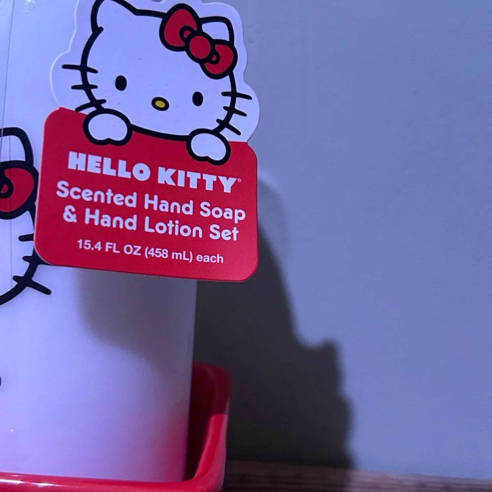Hello Kitty charming hello