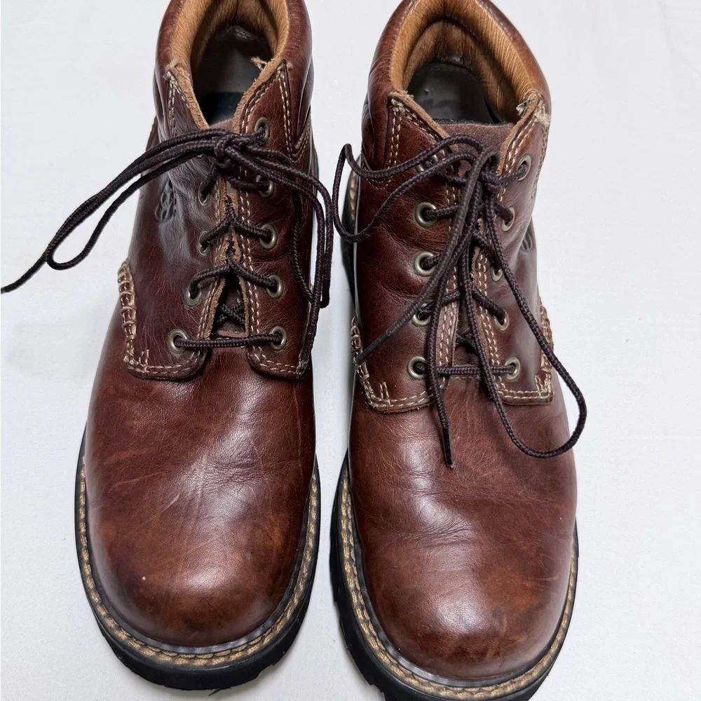 Aria stylish brown