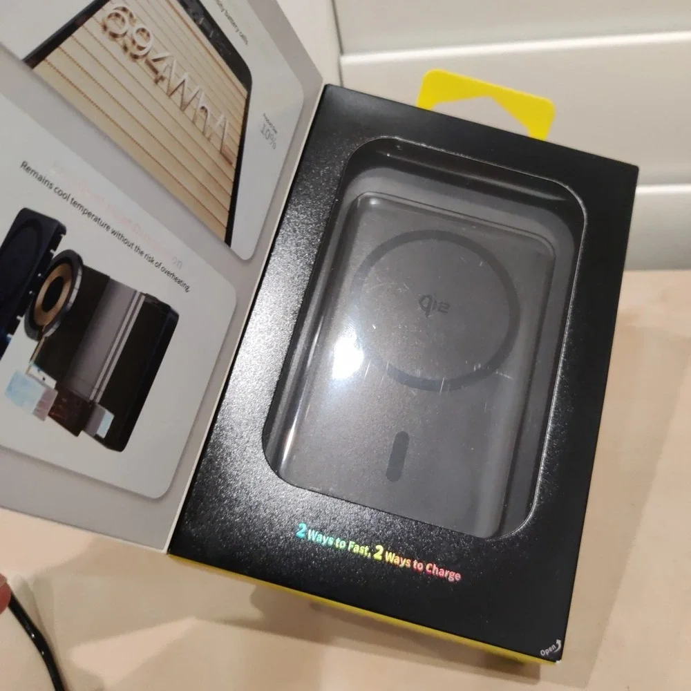 Nomos open box