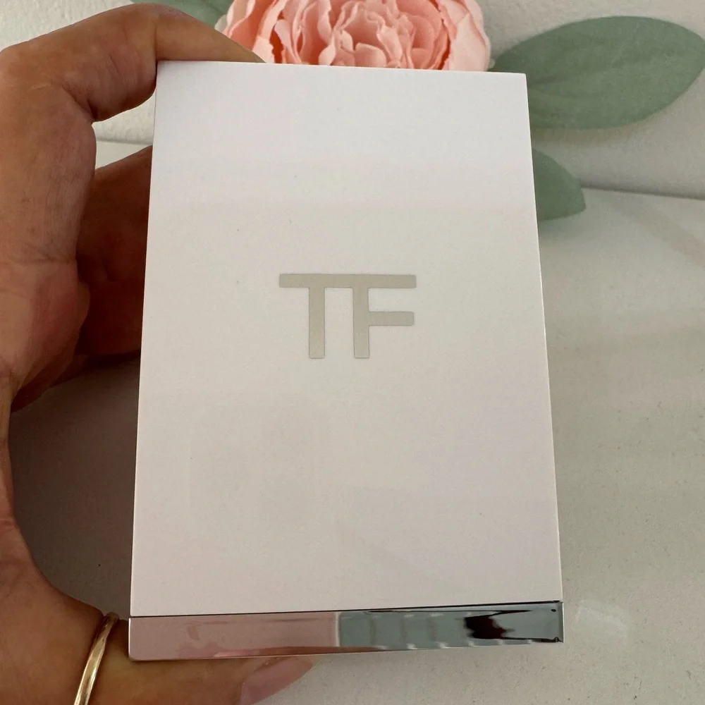 Tom Ford Eyeshadow Quad - COLOR 01 NAKED PINK