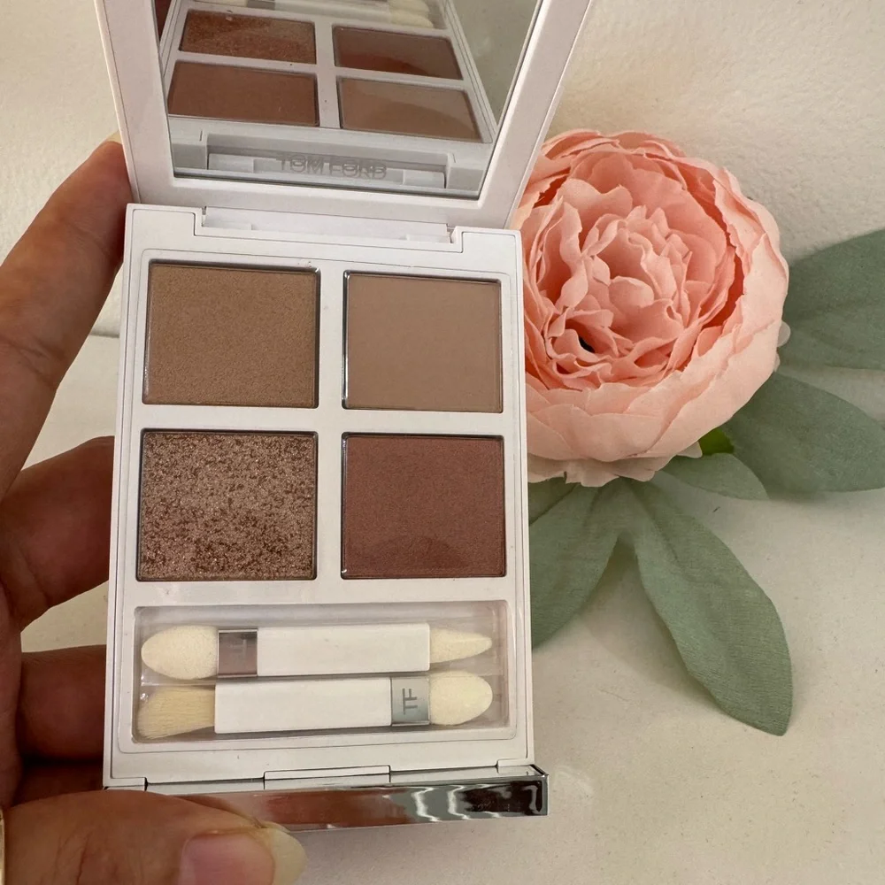 Tom Ford Eyeshadow Quad - COLOR 01 NAKED PINK