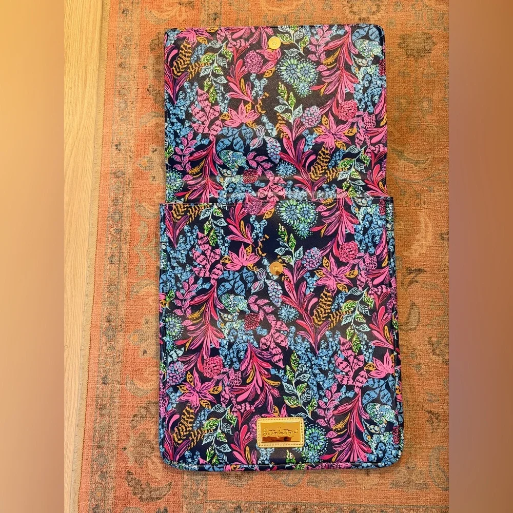 Lilly Pulitzer Leatherette 14