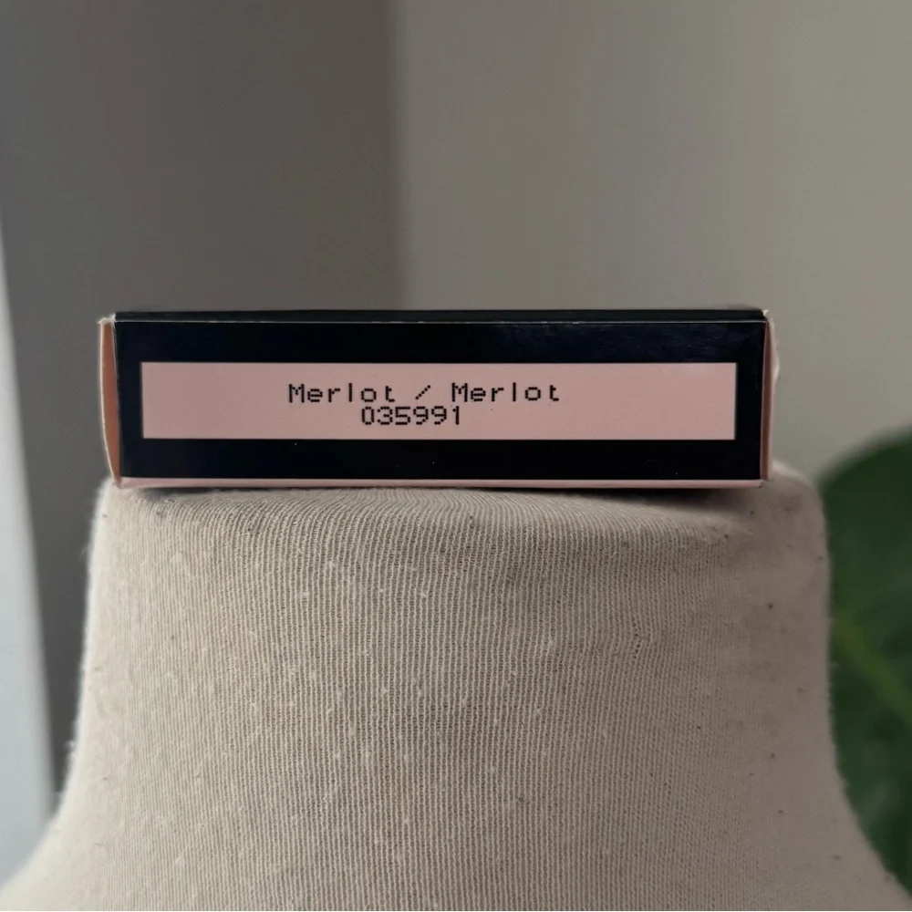 Mary Kay shade lasting rich