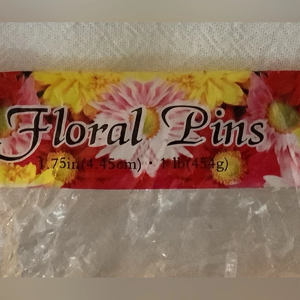 N/A floral pins