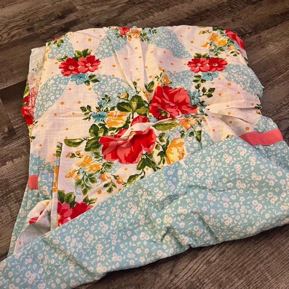 The Pioneer Woman brighten your