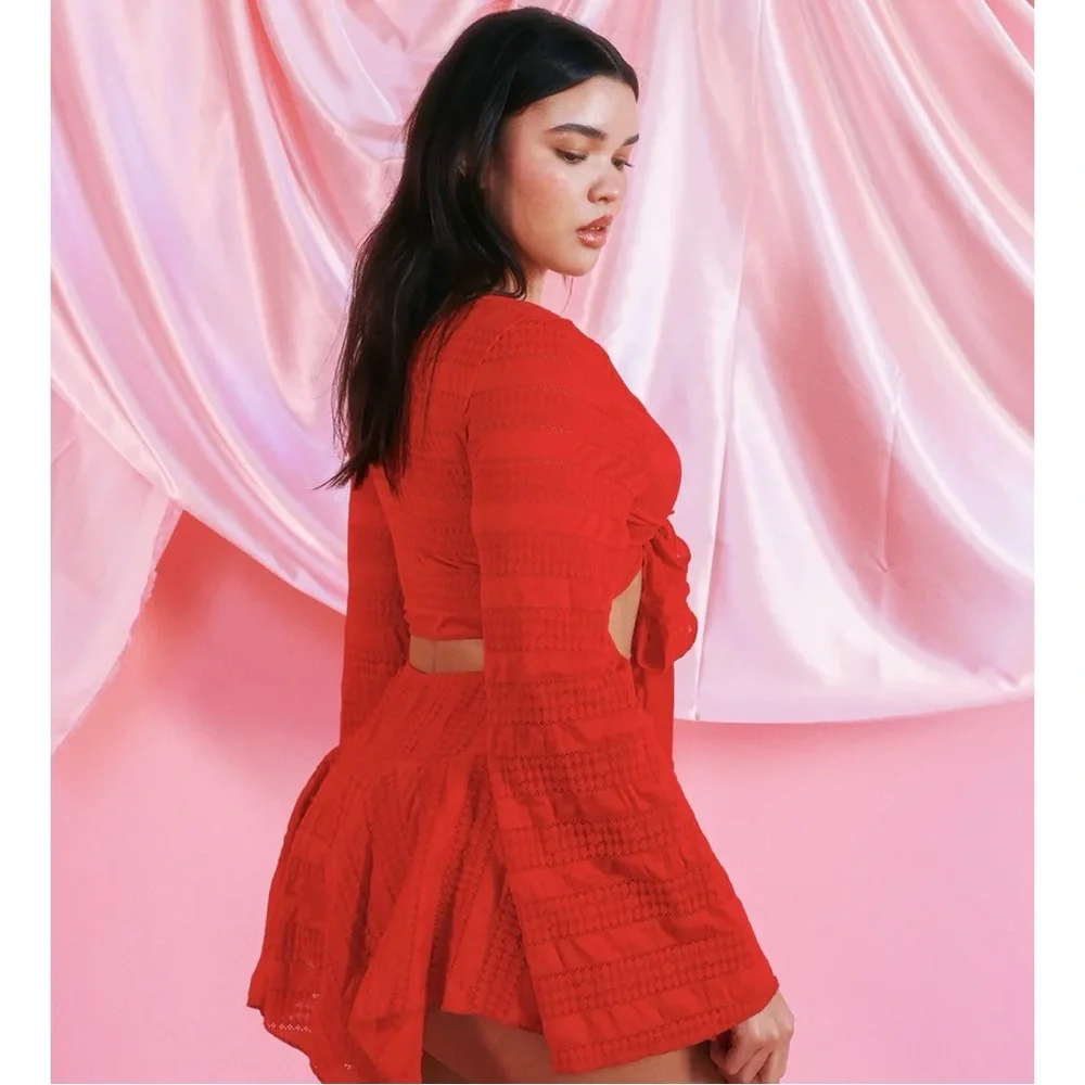 Dippin Daisys stylish red