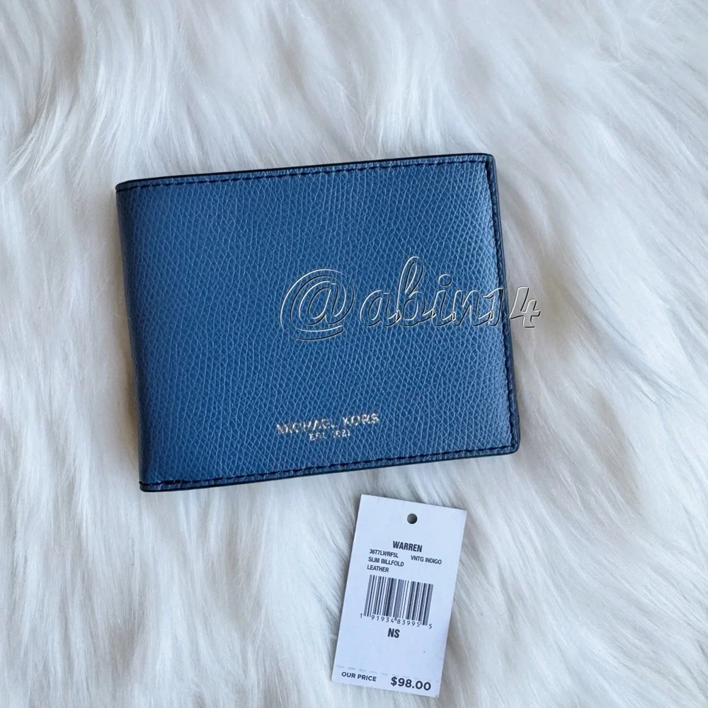 NWT Michael Kors Slim Leather Billfold Wallet
