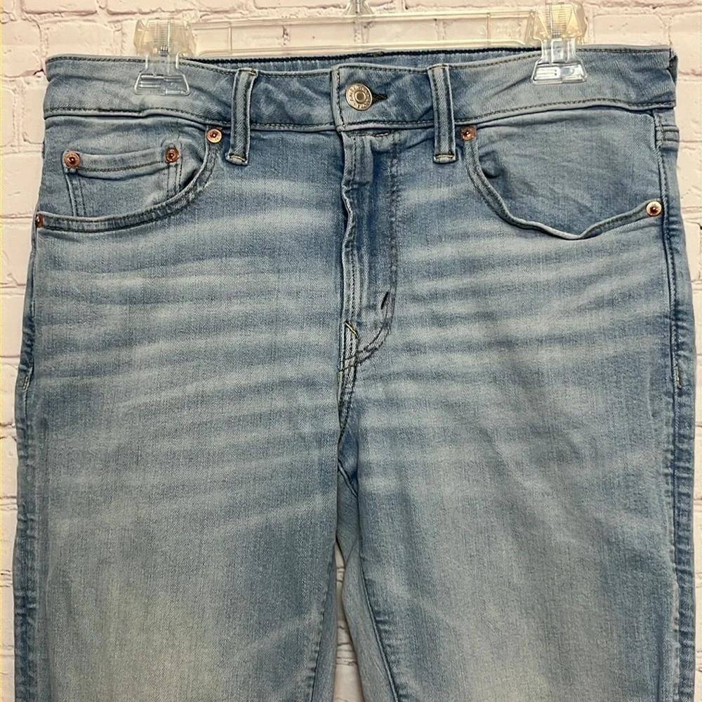 American Eagle Outfitters specially spun