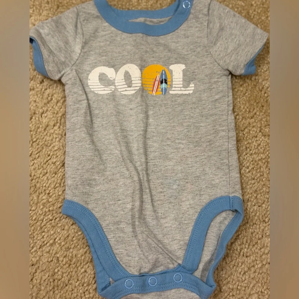Garanimals months bodysuits