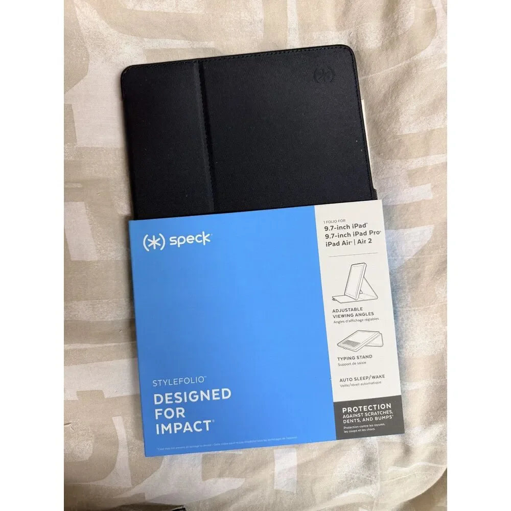 Speck Black 9.7