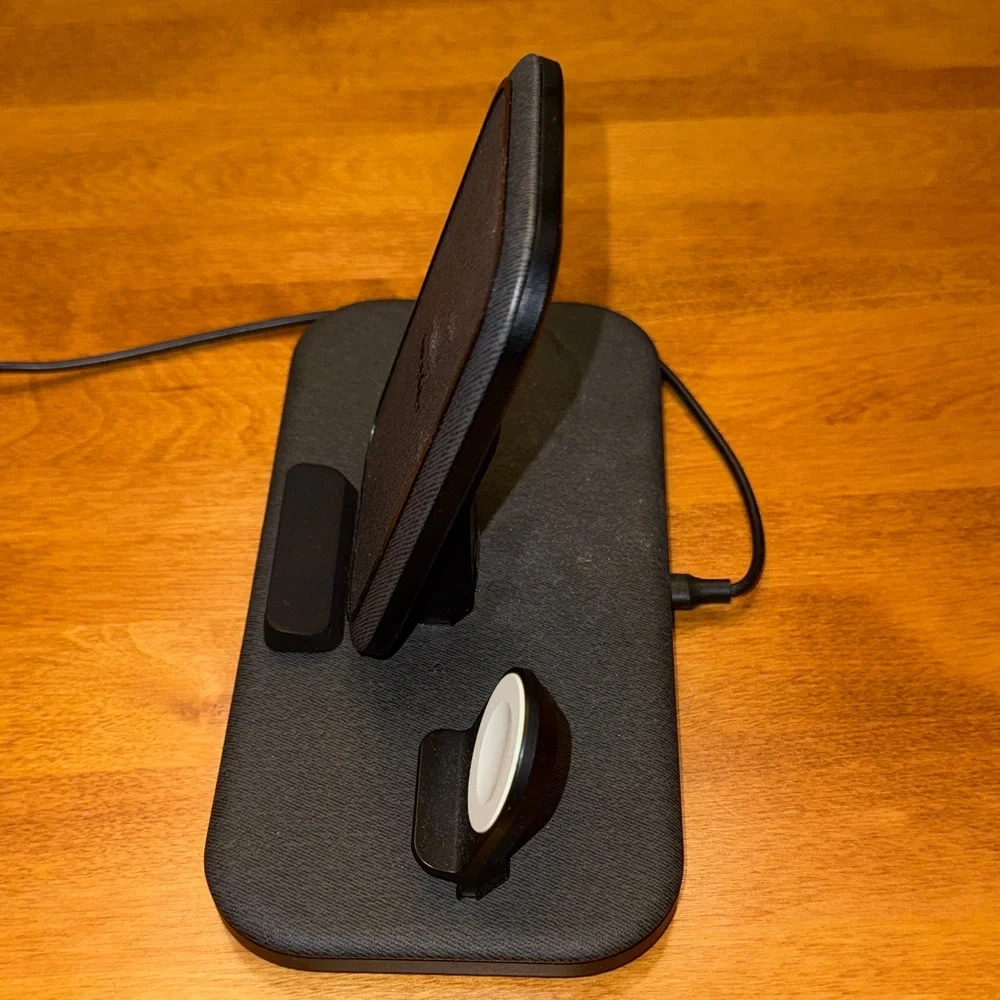 mophie dual wireless