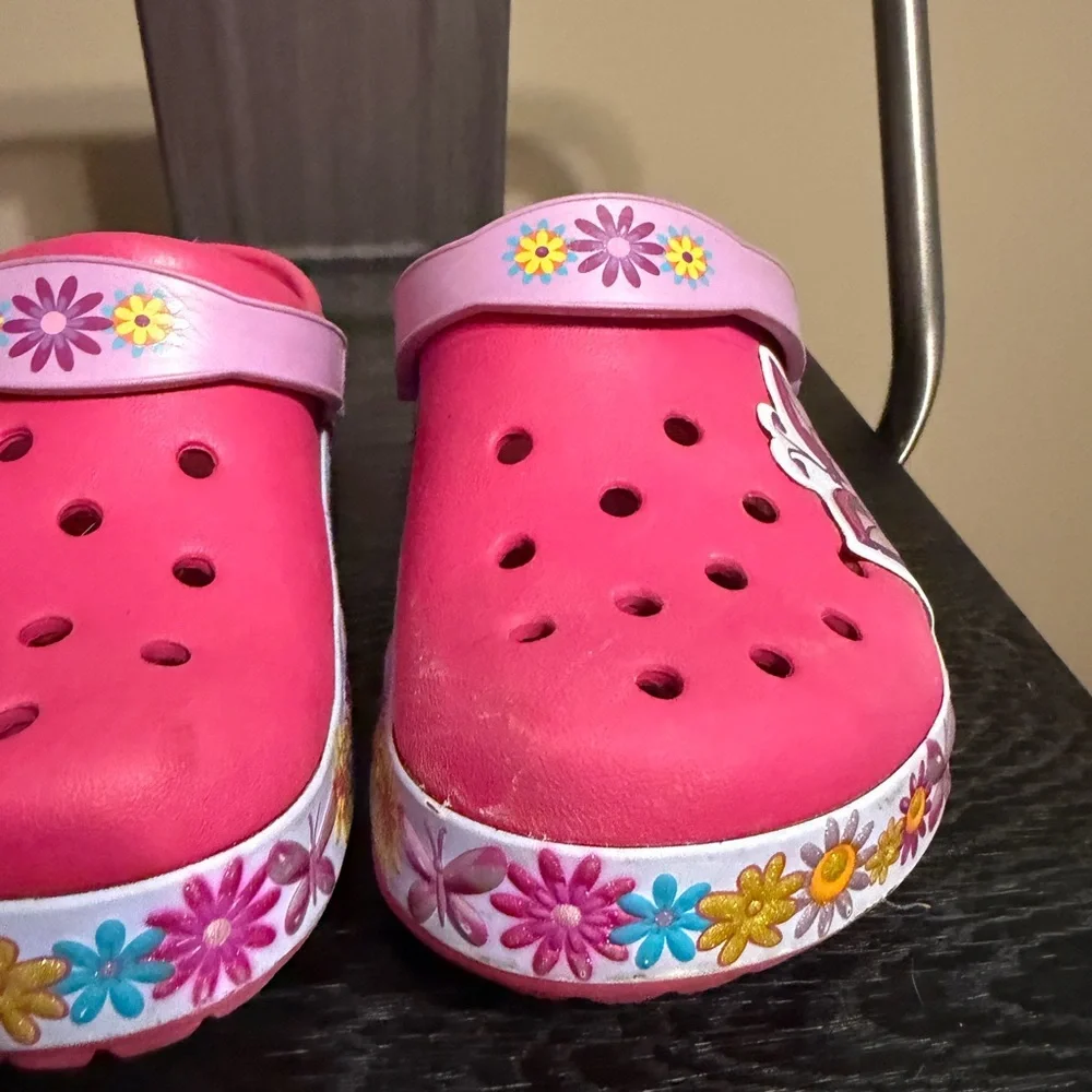 CROCS vibrant pink