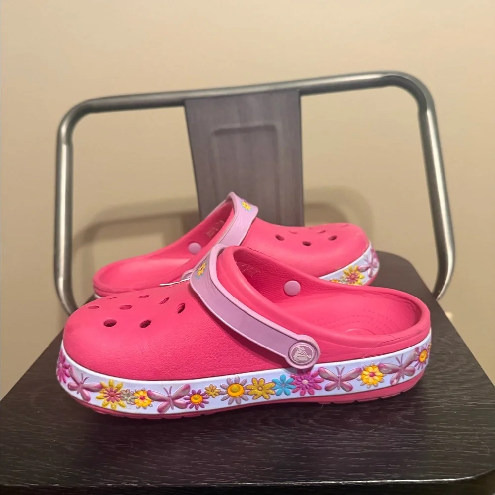 CROCS vibrant pink