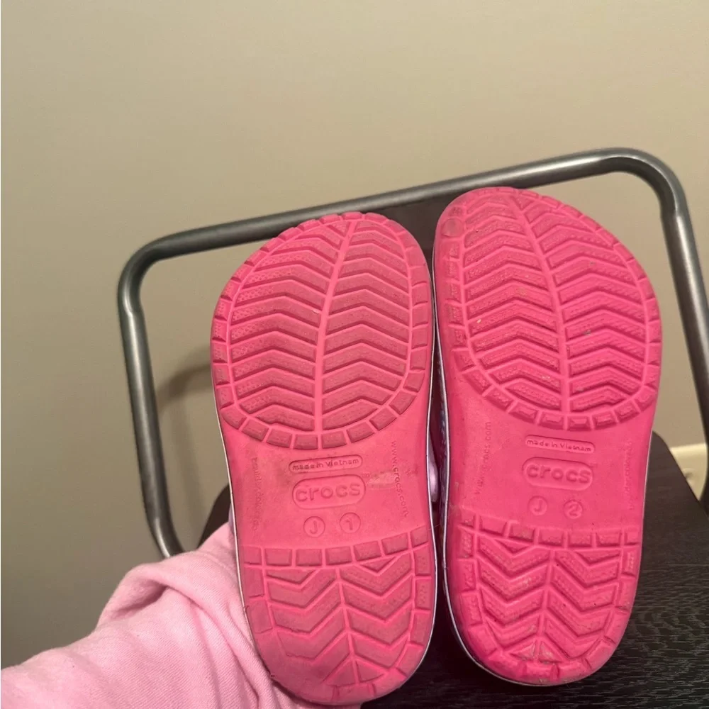 CROCS vibrant pink