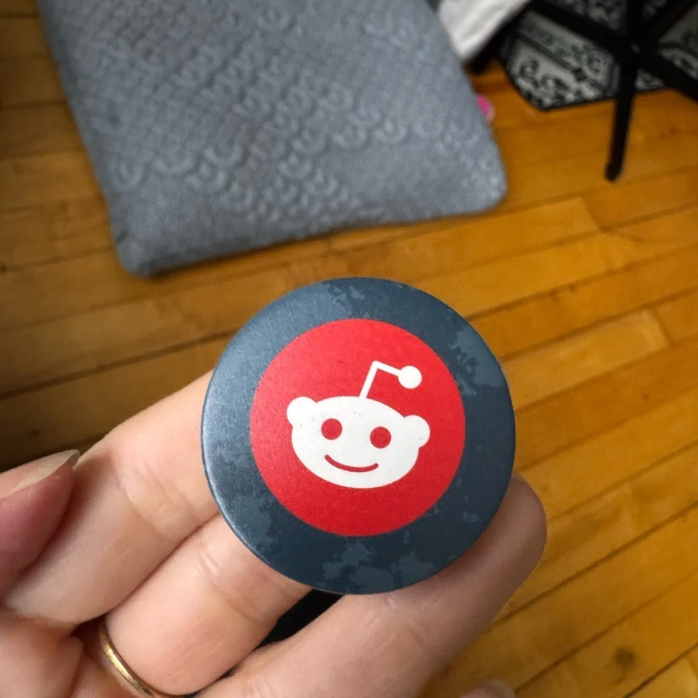 Red and Black Reddit PopSocket