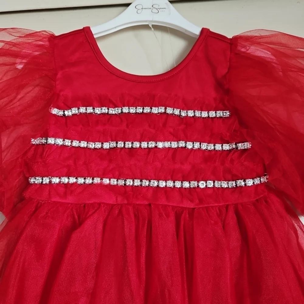 Jessica Simpson charming red