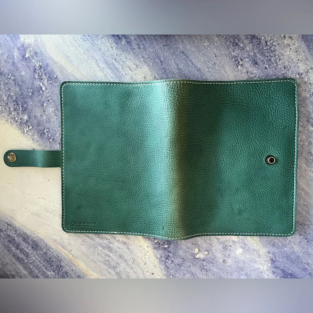 Chic Sparrow brand new