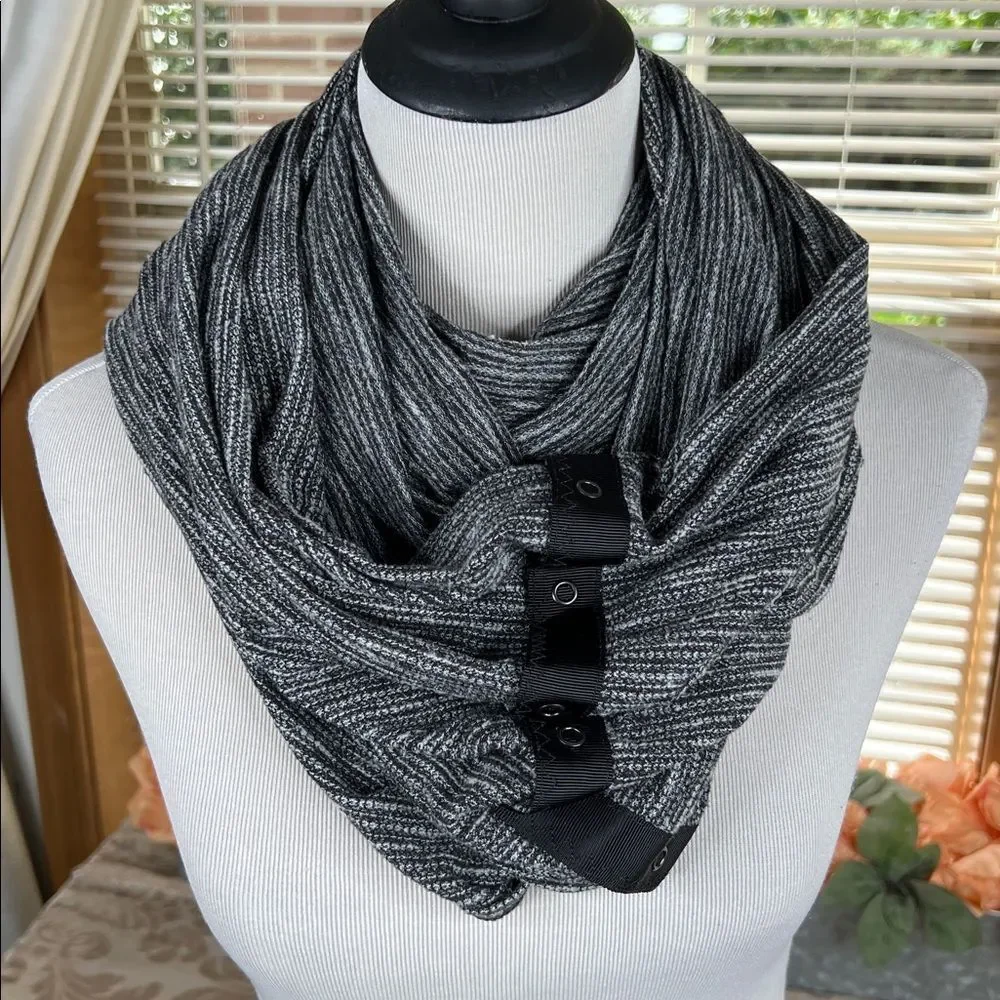 Lululemon Vinyasa Scarf *Rulu Ringspun Denim Black White