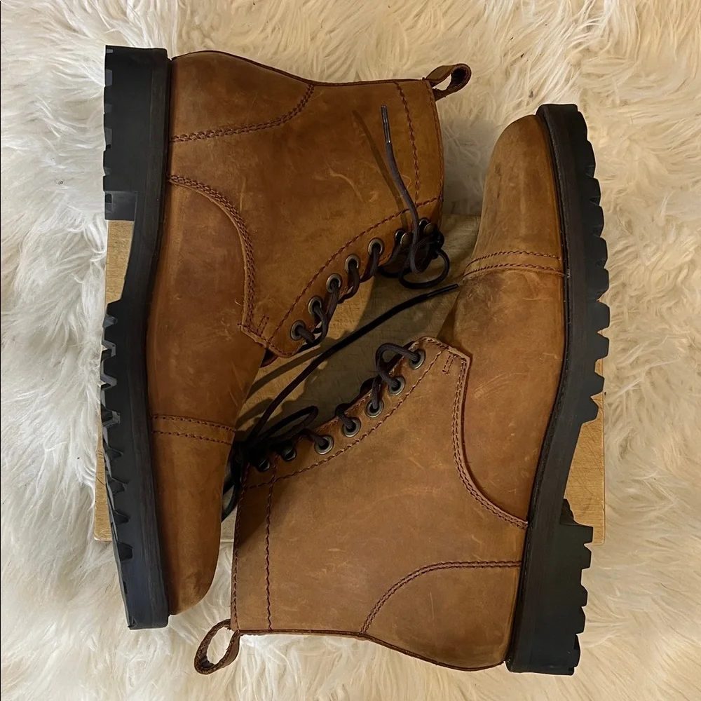 Portland Leather nwot size