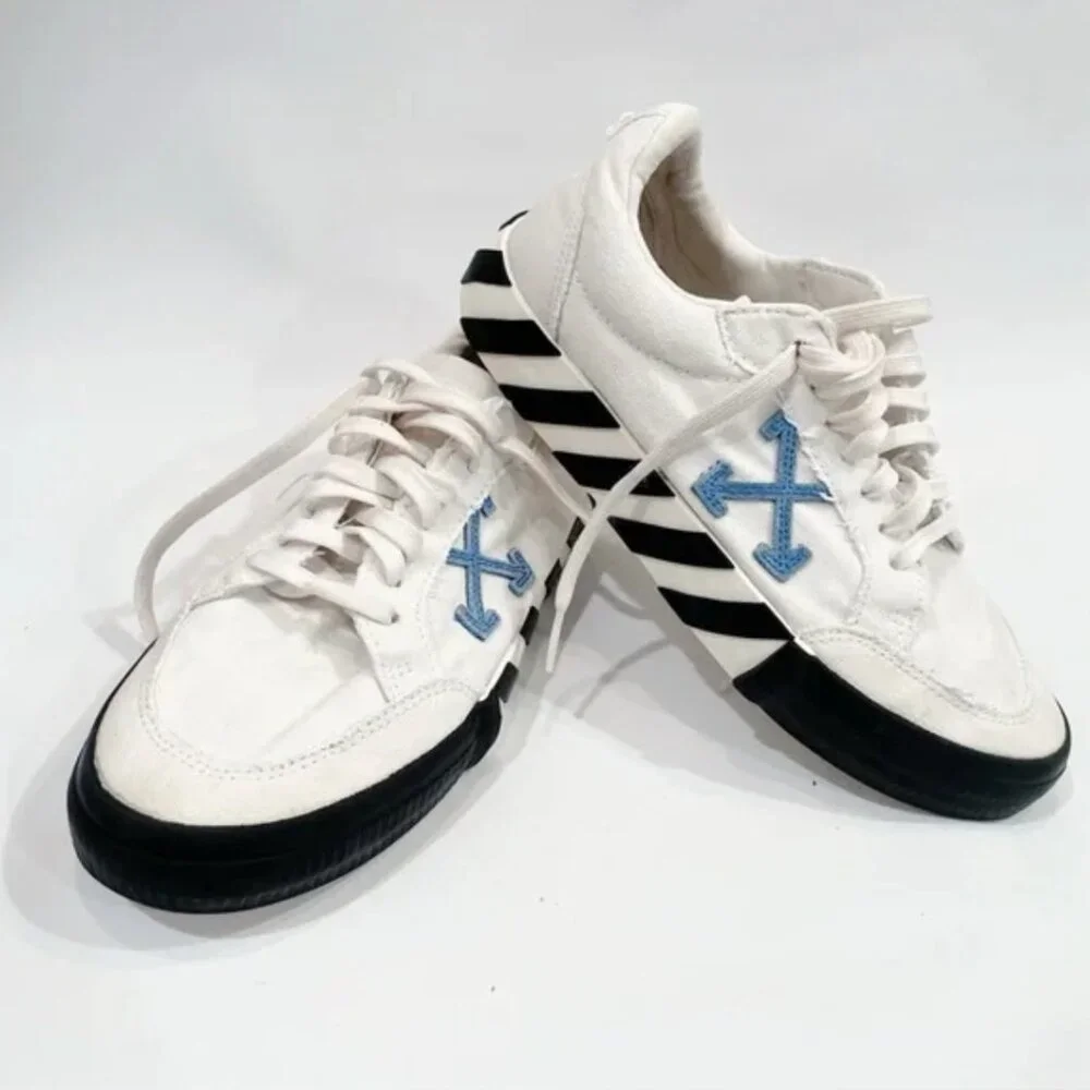 OFF WHITE Vulcanized Low White Black Logo Sneakers 39/US 9