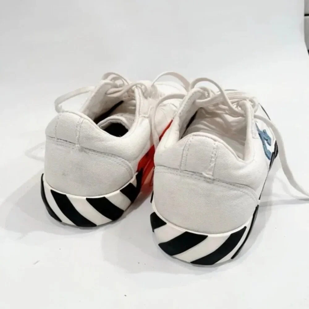 OFF WHITE Vulcanized Low White Black Logo Sneakers 39/US 9