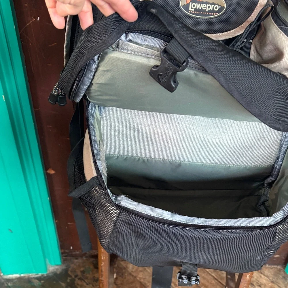 Lowepro carry your