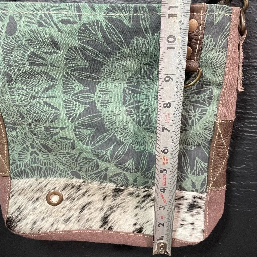 Myra Bag carry your