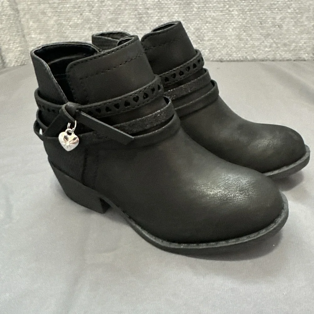 Jellypop Kids Black Ankle Boots Heart Accent Boot Size 11M Glitter