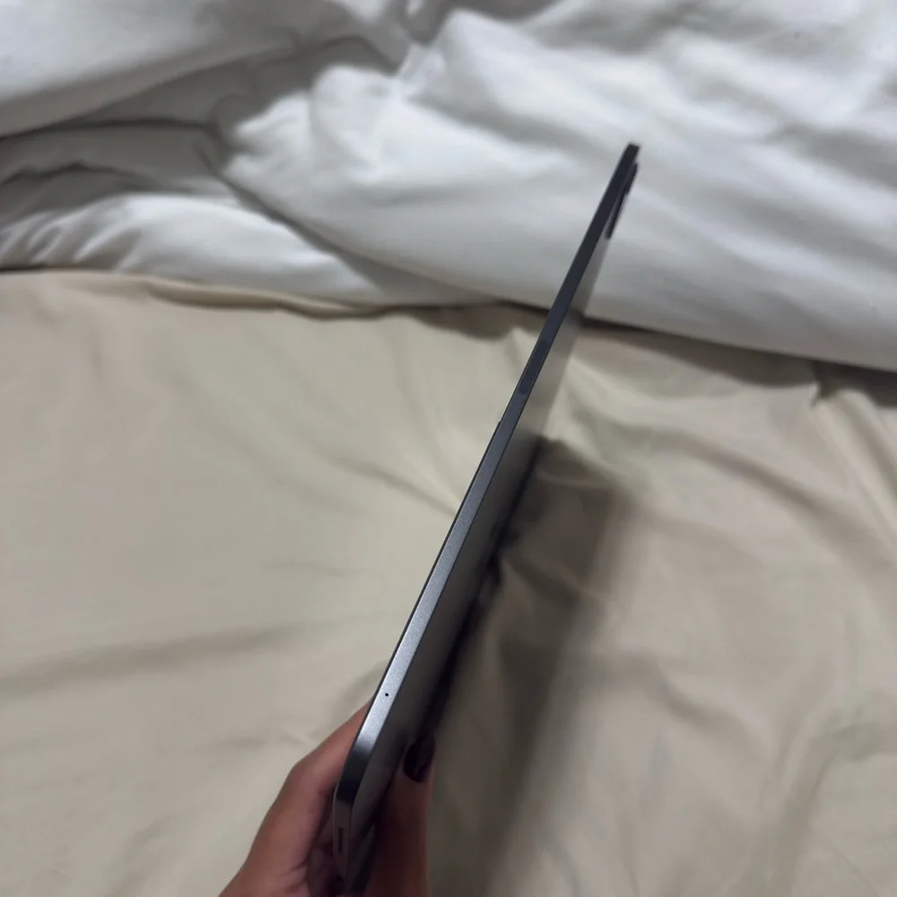 IPAD PRO 13-INCH (M4) 256GB | MAGIC KEYBOARD | APPLE PENCIL
