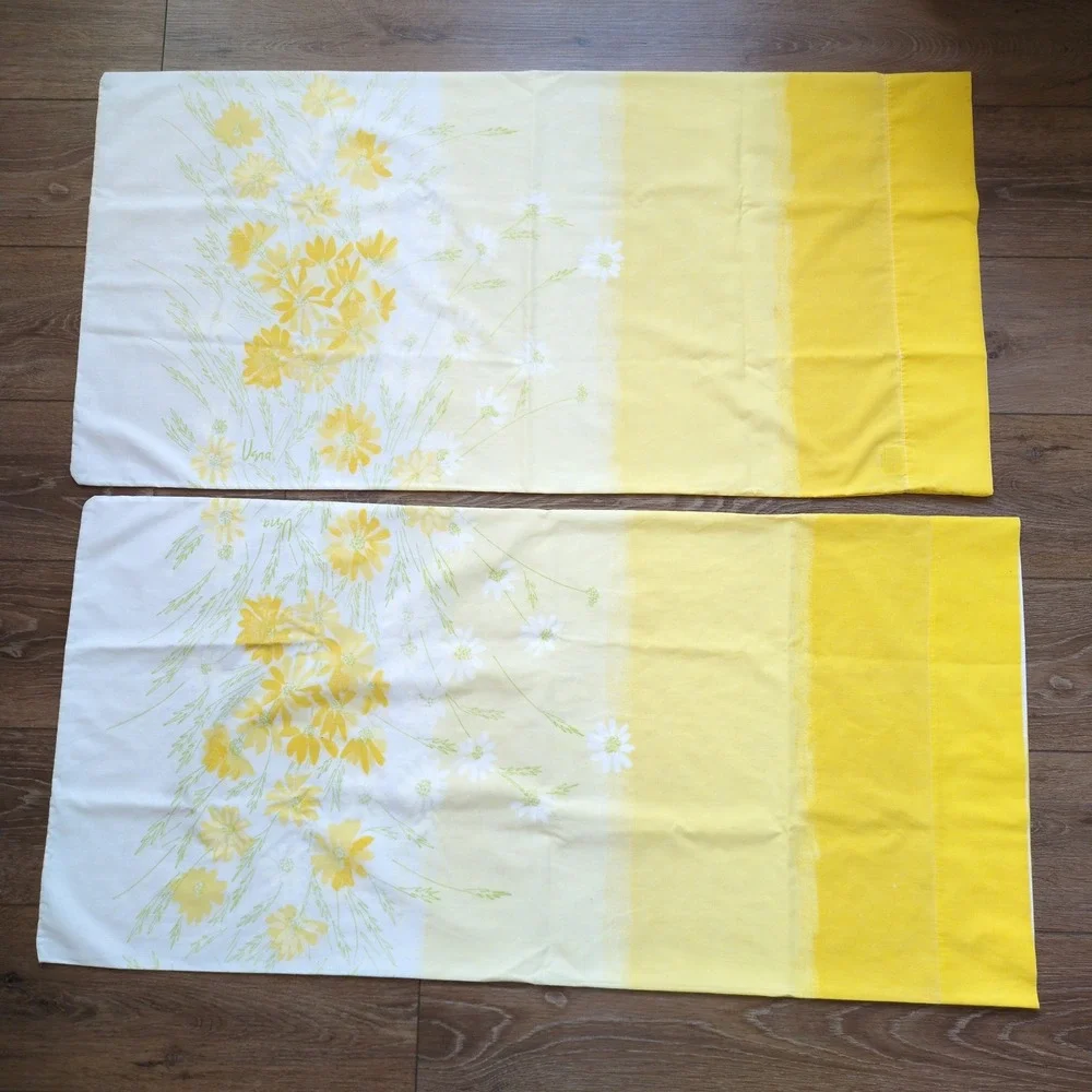 Vera Neumann Burlington Floral King Pillowcases Pair (2) Daisy Ombre Yellow 70's