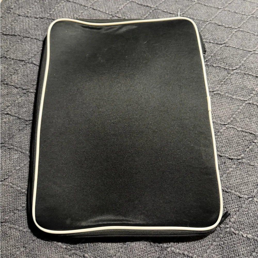 Apple sleek sleeve