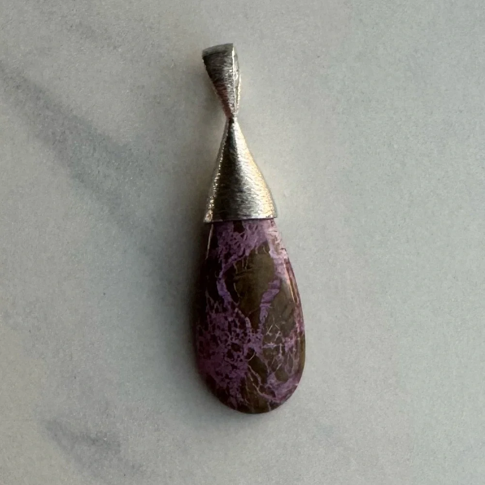 NWOT Sundance Moonshadow Canyon Pendant, Purpurite, Sterling Silver