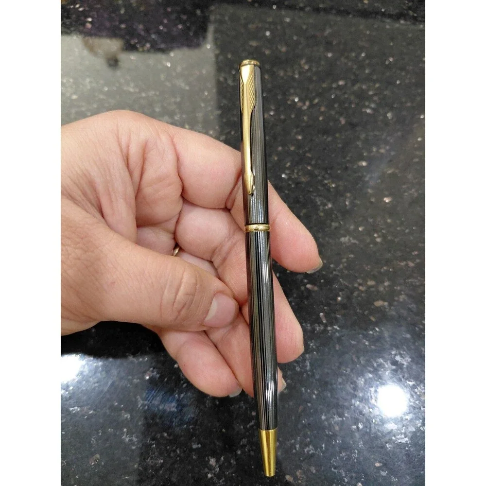 Parker insignia twist