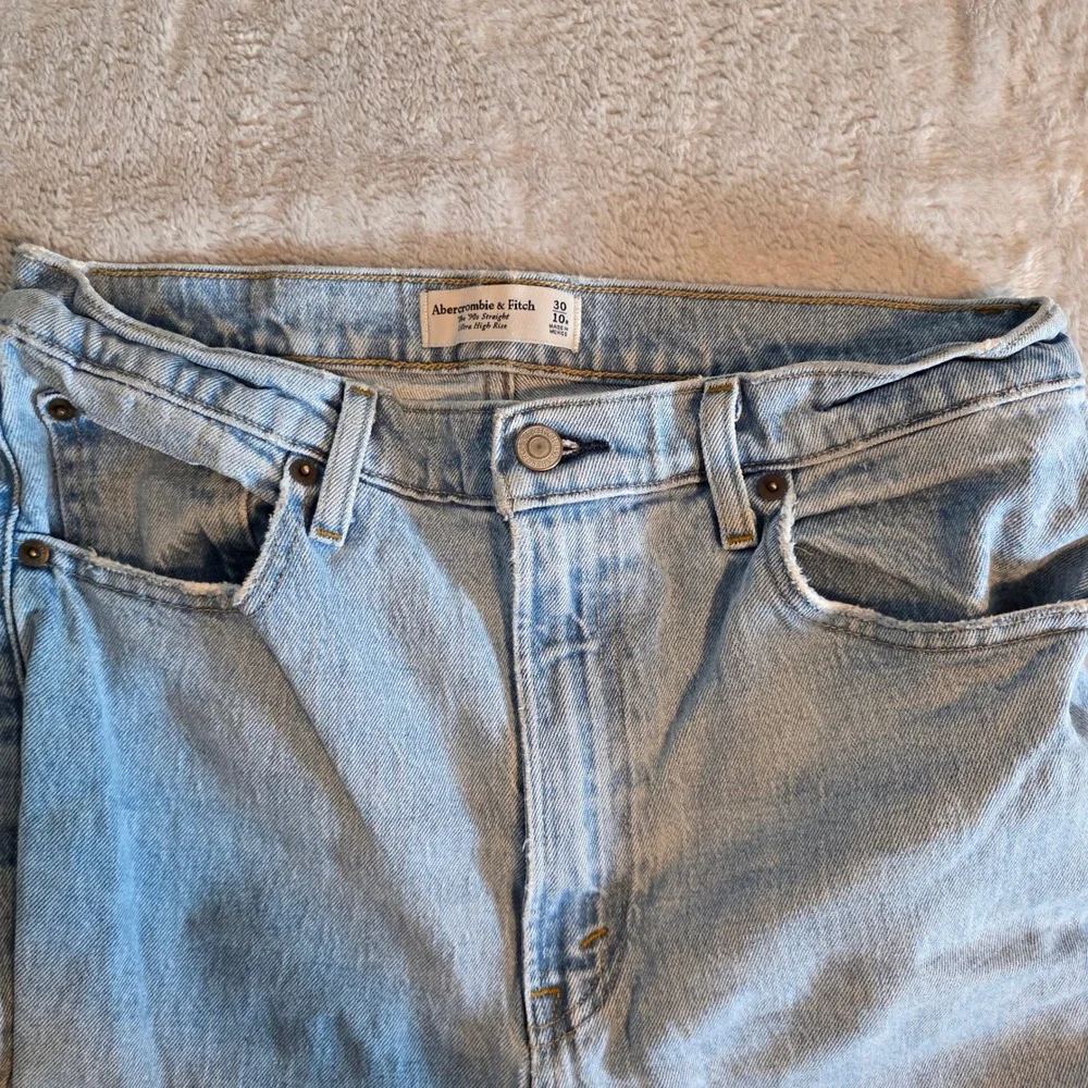 abercrombie fitch