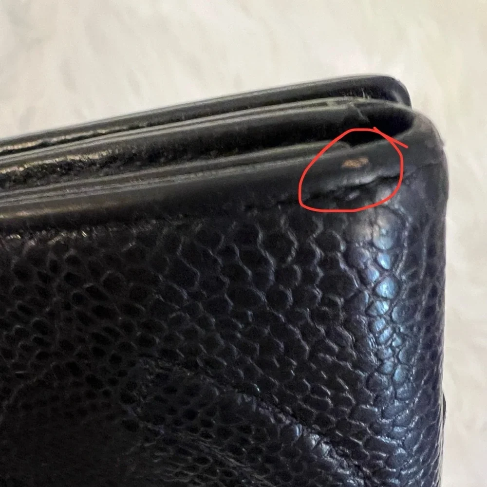 CHANEL details minor