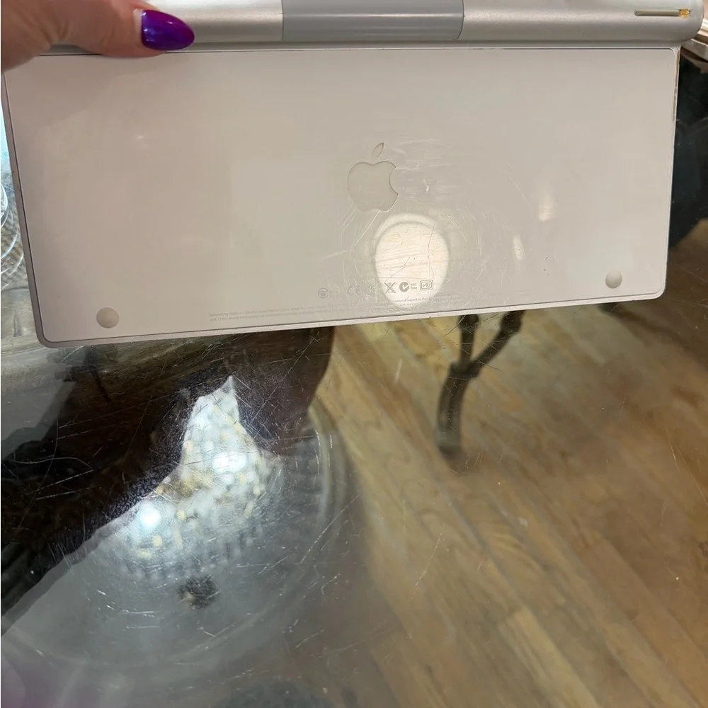 Apple sleek wireless