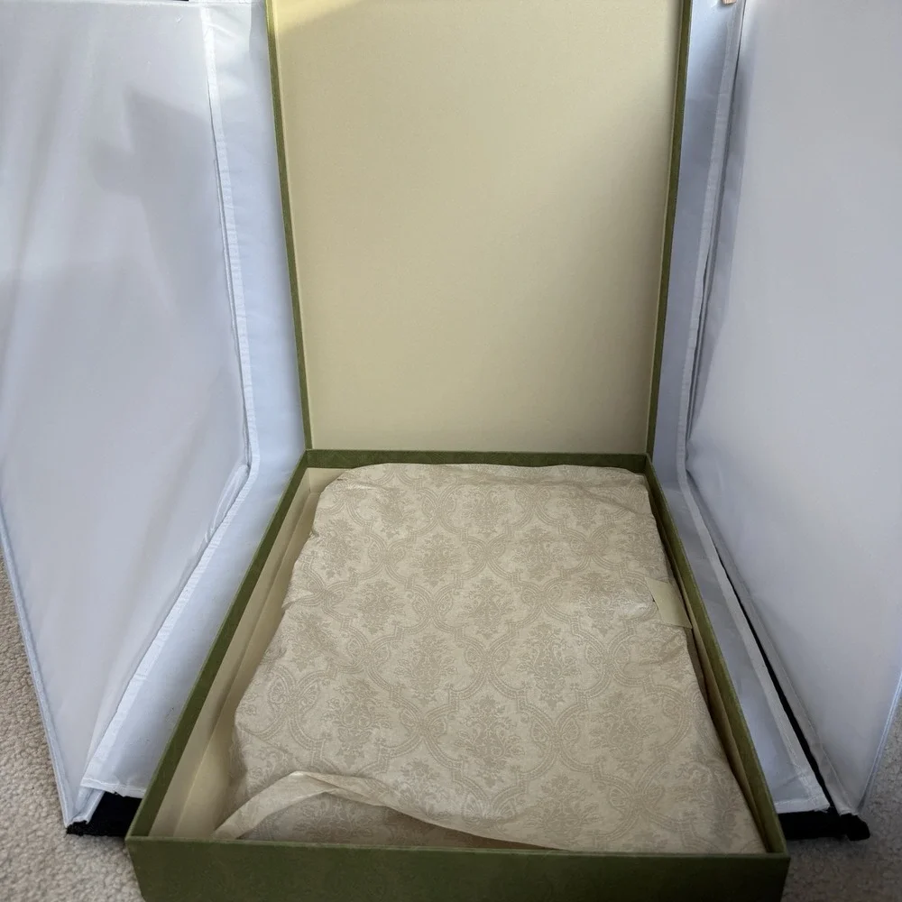 Gucci gift box
