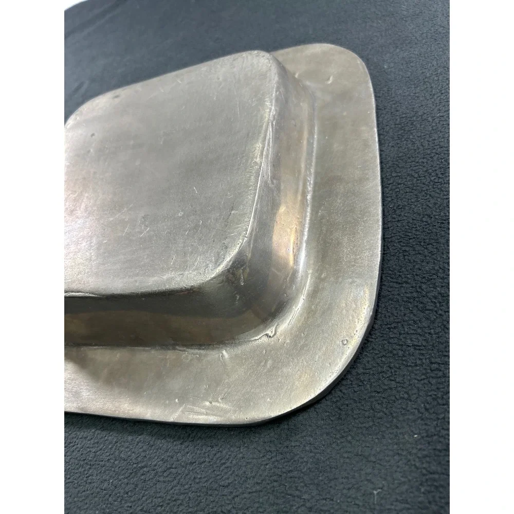 Unbranded vintage square