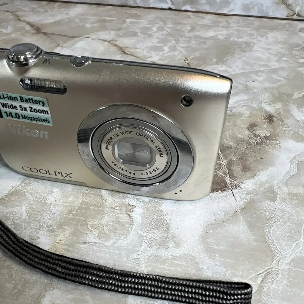 Nikon coolpix s2600