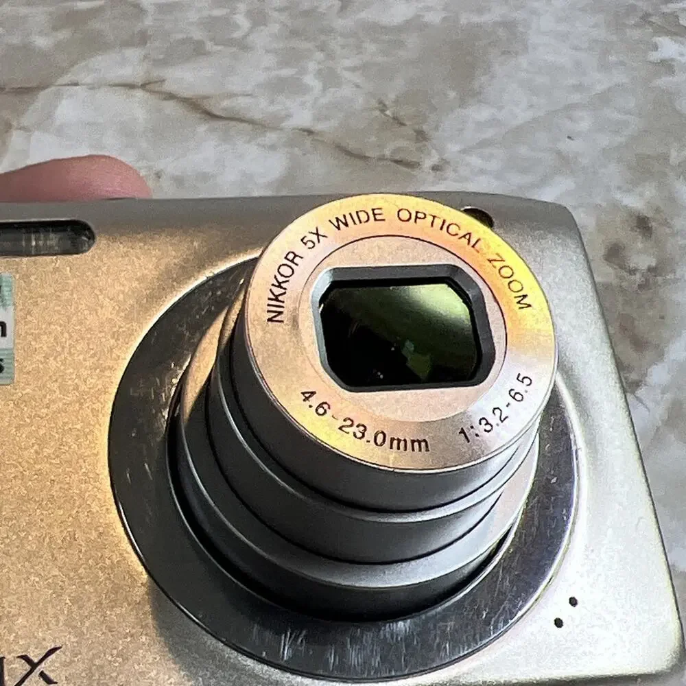 Nikon coolpix s2600