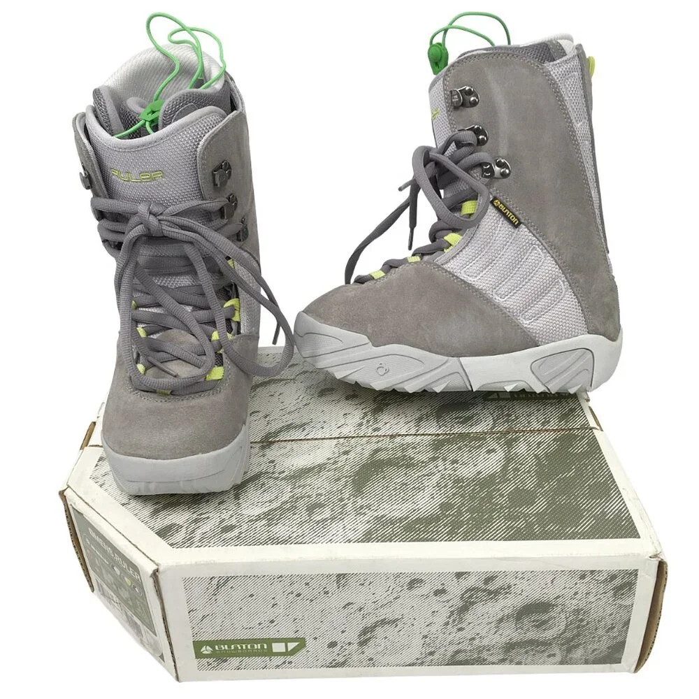 BRAND NEW Burton Ruler Snowboard Boots! Size 6 or 6.5 Gray Traditional Lace