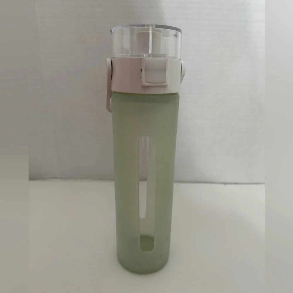Takeya green insulated