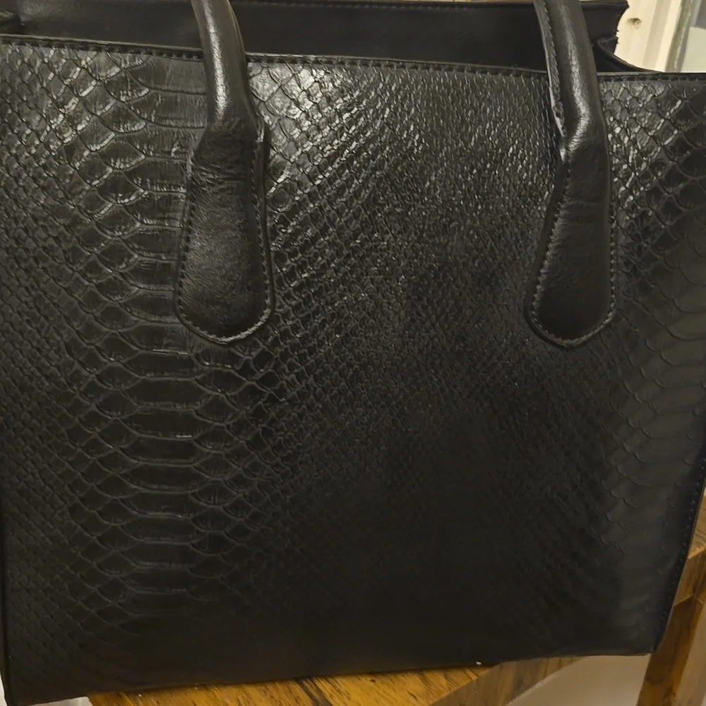 Mossimo Supply Co. mossimo large
