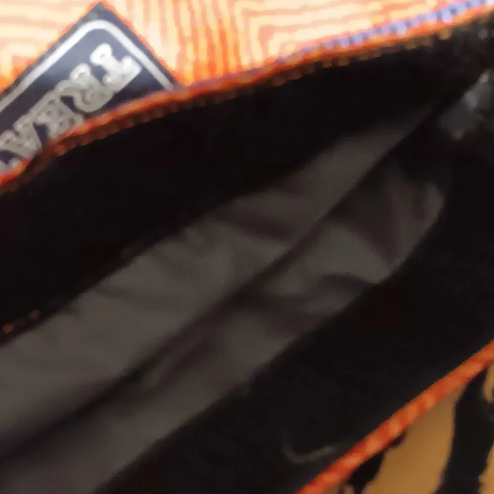Boots & Barkley bight orange
