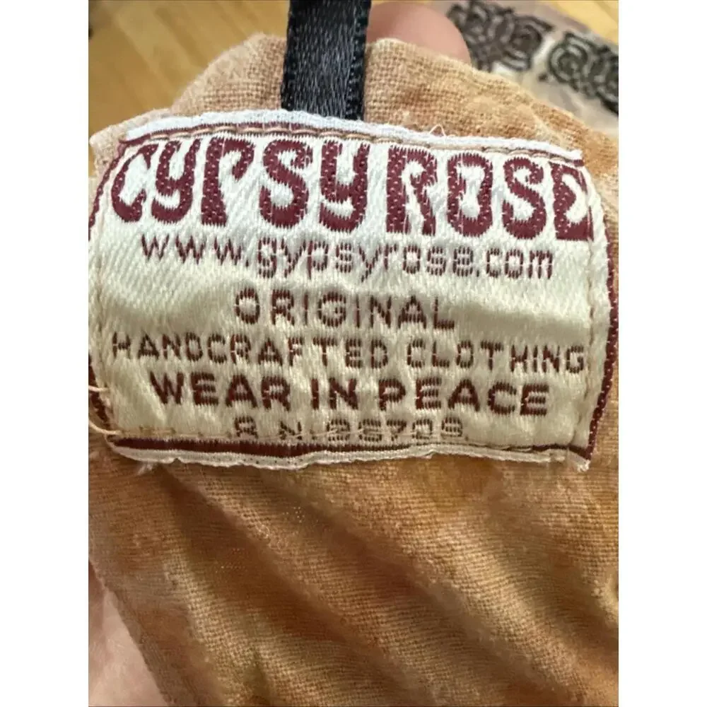 Gypsy Rose tablecloth corner