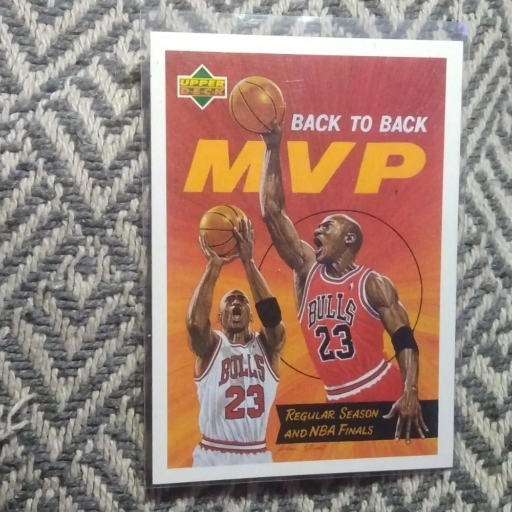 1992-93 Upper Deck Michael Jordan #107 MVP - Near Mint💎