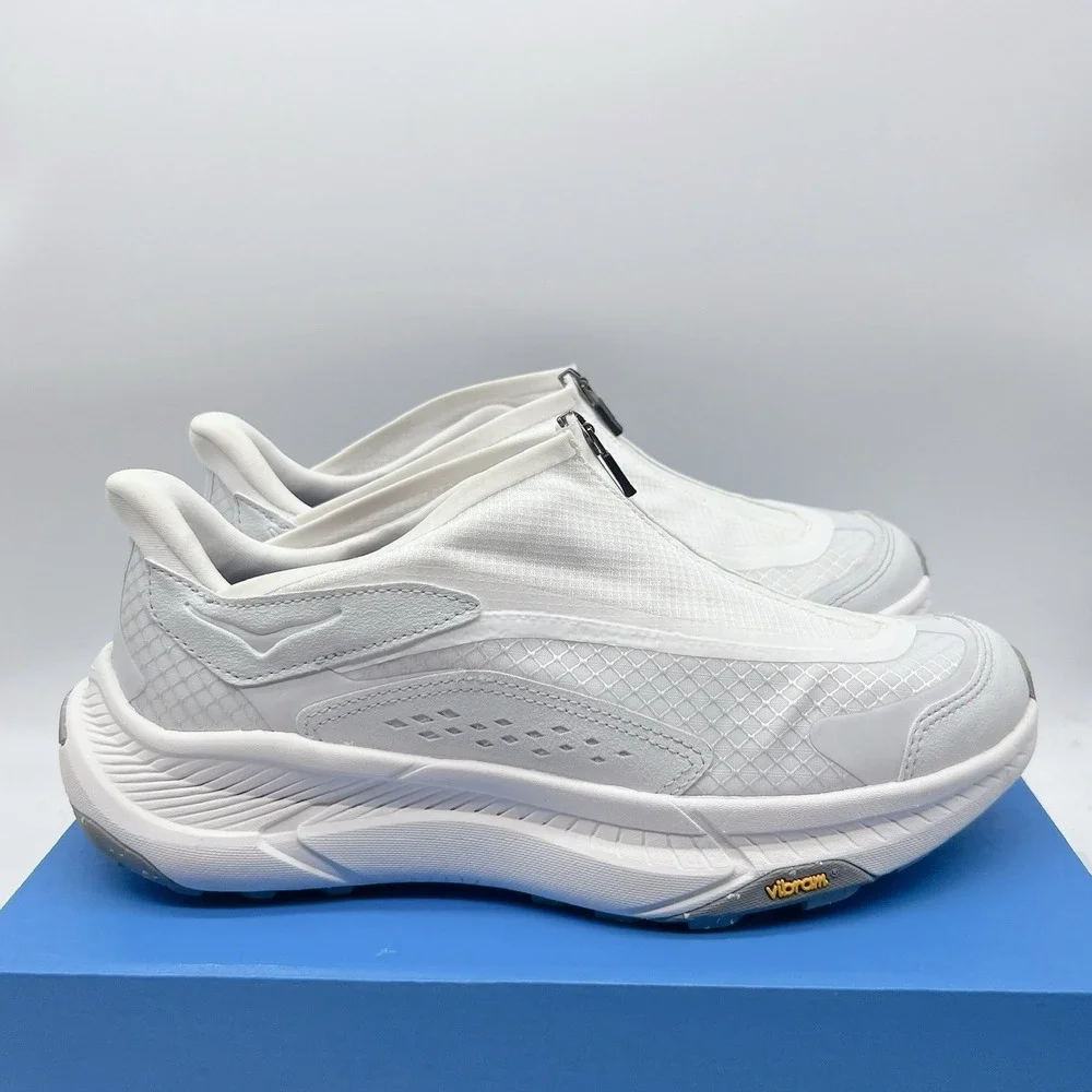 Hoka One One hoka one