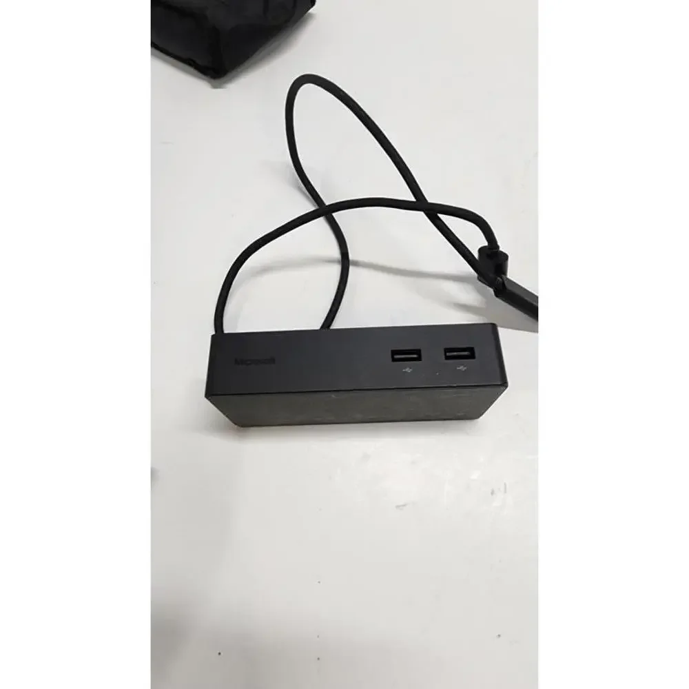 EUC Microsoft 1661 Docking Station for Surface Pro 3 & 4 Model - Black