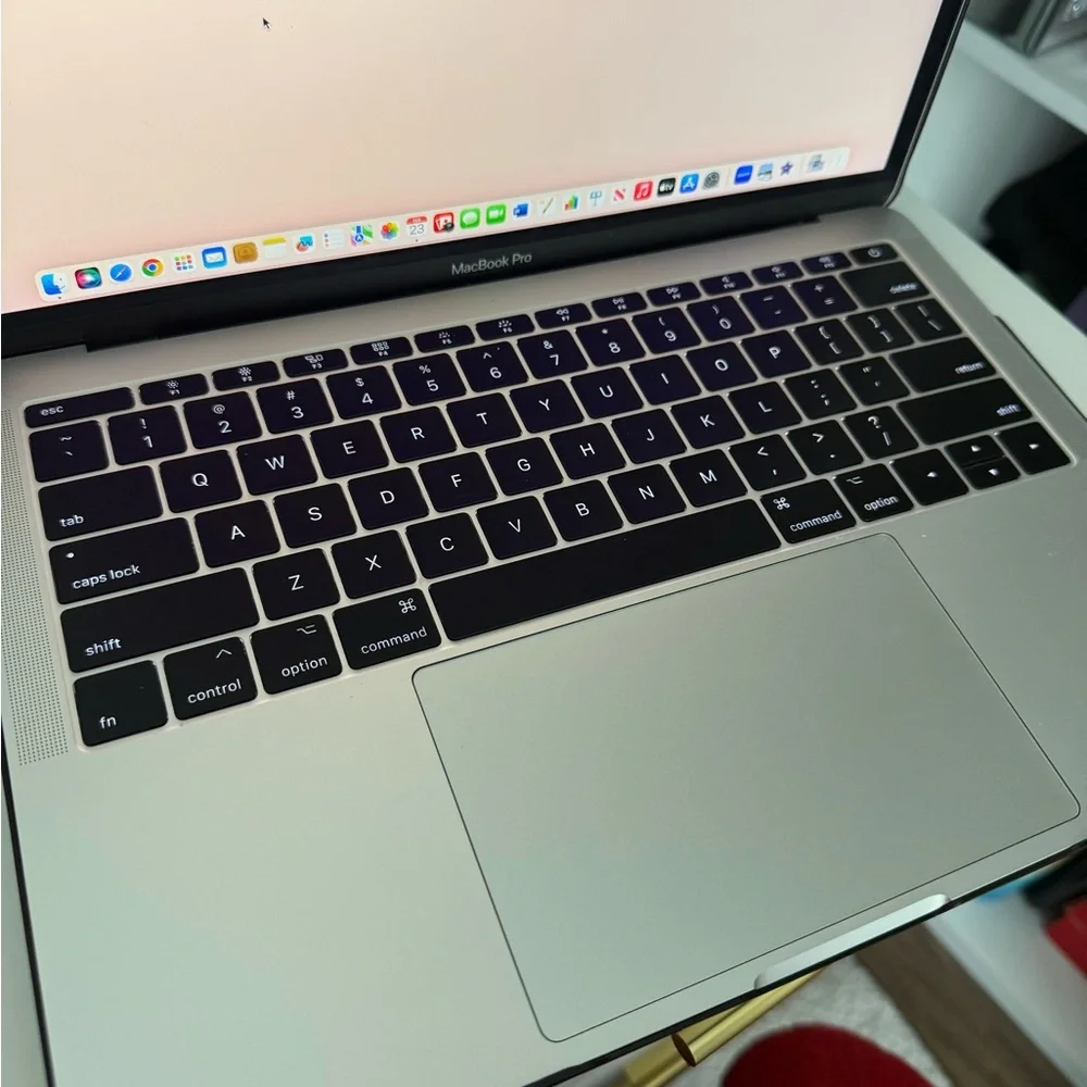 Apple macbook pro