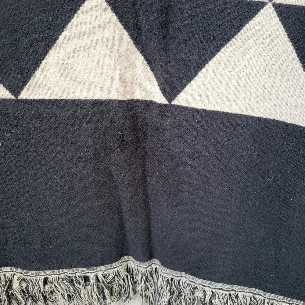 IKEA johanne fringe